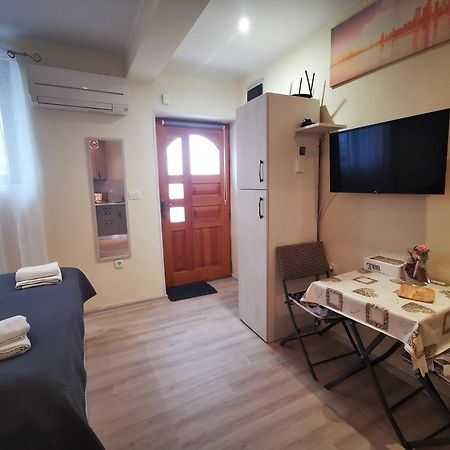 Meressa Nina&Leo Studio Apartments Novigrad Istria Eksteriør billede