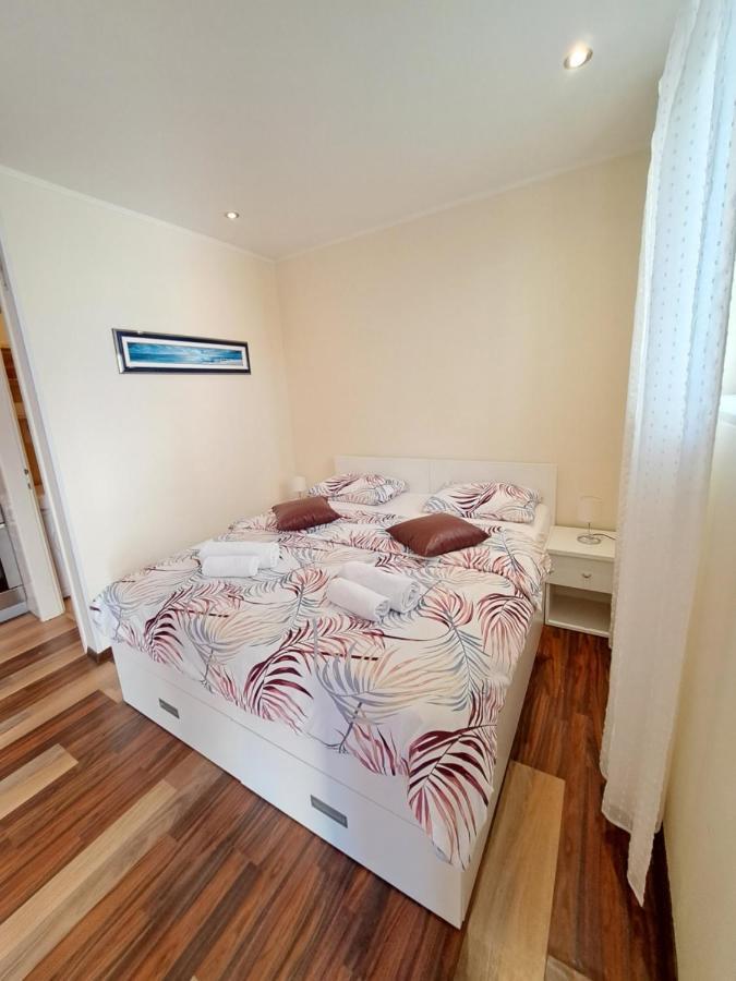 Meressa Nina&Leo Studio Apartments Novigrad Istria Eksteriør billede