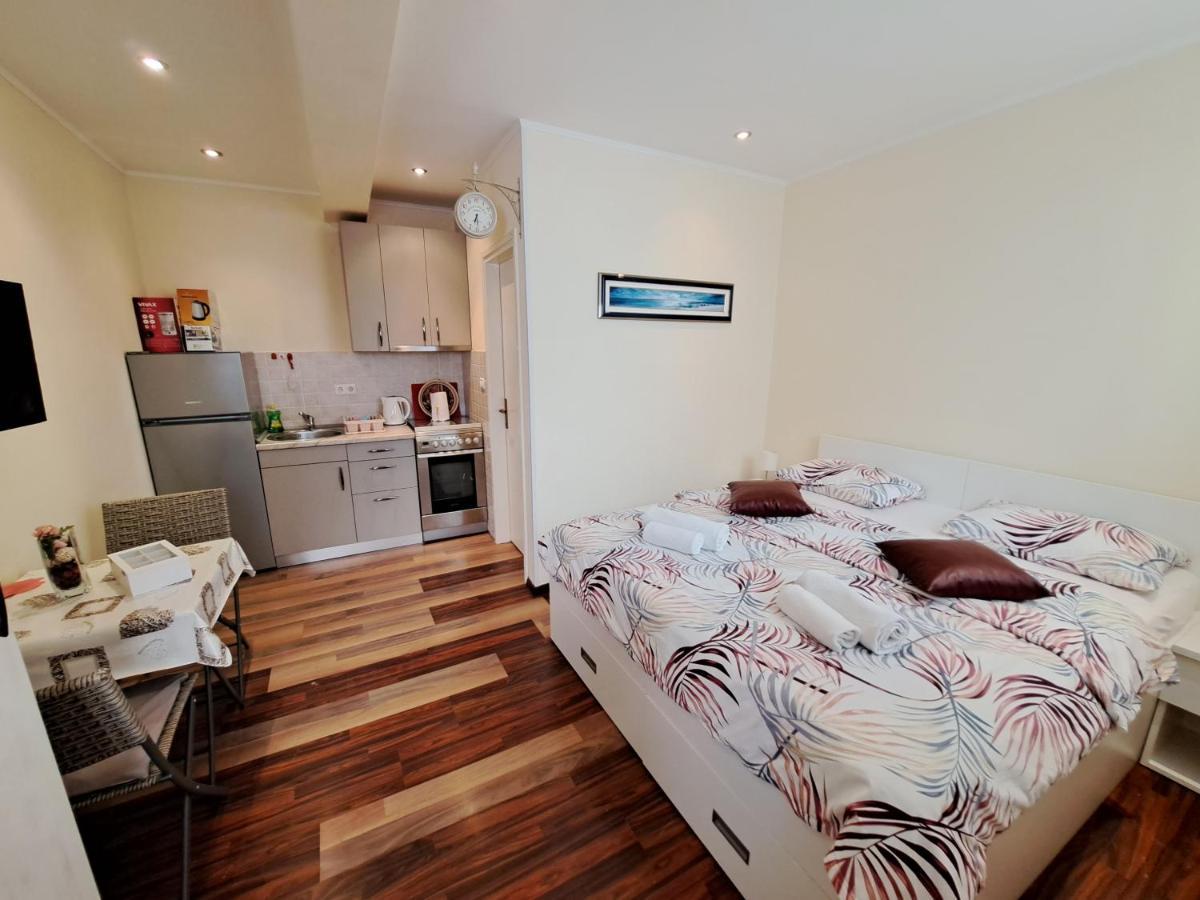 Meressa Nina&Leo Studio Apartments Novigrad Istria Eksteriør billede