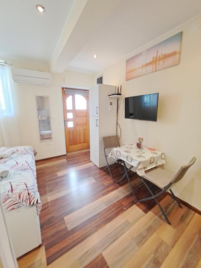 Meressa Nina&Leo Studio Apartments Novigrad Istria Eksteriør billede