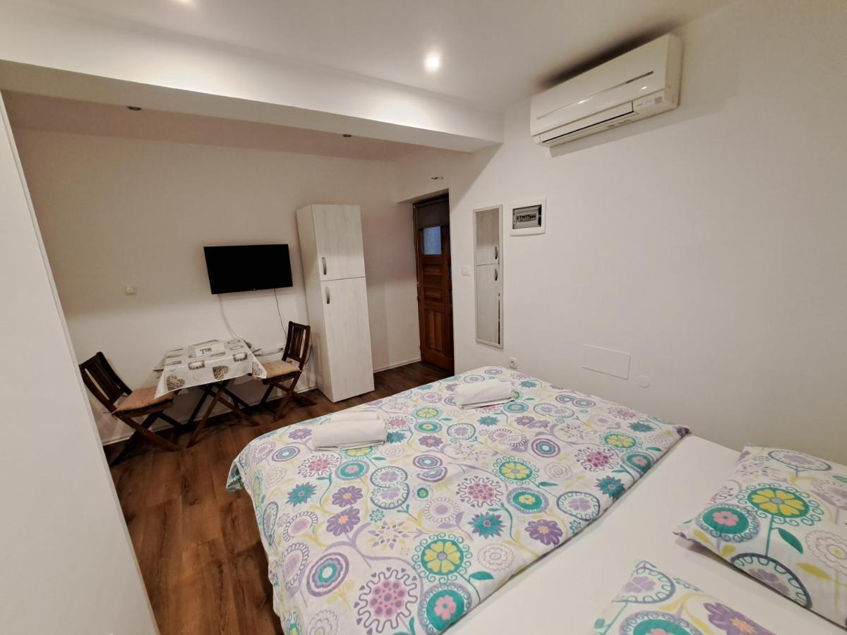 Meressa Nina&Leo Studio Apartments Novigrad Istria Eksteriør billede