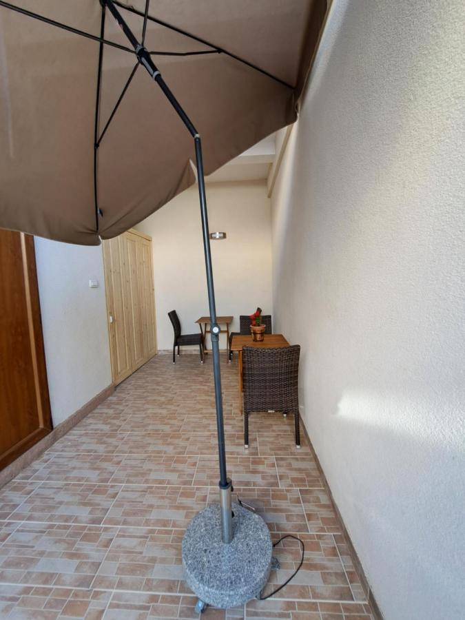 Meressa Nina&Leo Studio Apartments Novigrad Istria Eksteriør billede