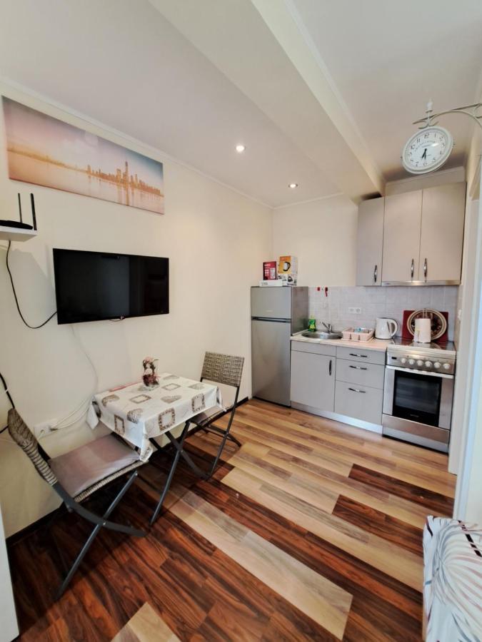 Meressa Nina&Leo Studio Apartments Novigrad Istria Eksteriør billede