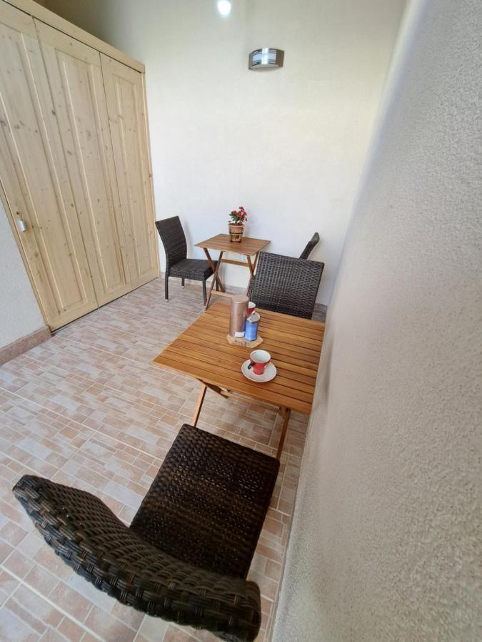 Meressa Nina&Leo Studio Apartments Novigrad Istria Eksteriør billede